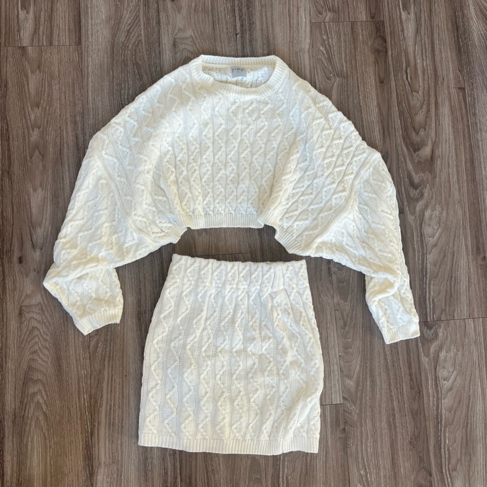 *worn 1x* Princess Polly white knit skirt set size small